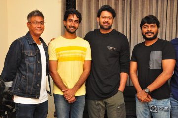 Prabhas Appreciates Paper Boy Trailer Photos